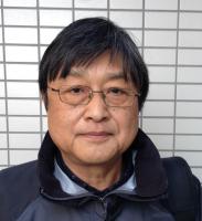栗本英世 京都大学文学研究科、東京外国語大学助手、国立民族学博物館助教授などを経て、2003年から大阪大学大学院人間科学研究科教授。共著に『平和構築・入門』(有斐閣)、『アフリカ史――サハラ以南のアフリカ諸国』」(山川出版社)など。専門は、社会人類学、アフリカ民族誌学
