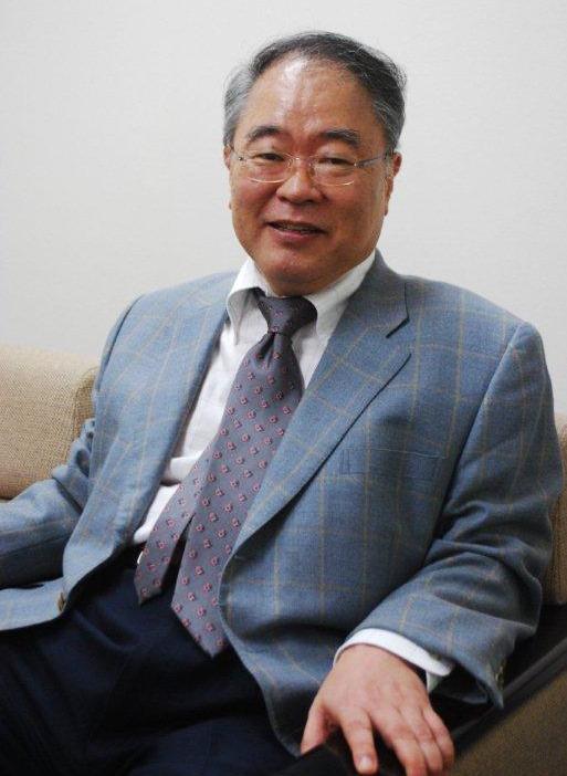 高橋洋一氏。「消費税増税までは成功だった」とアベノミクスを評価する