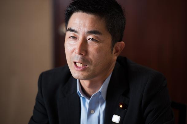 牧原秀樹さん