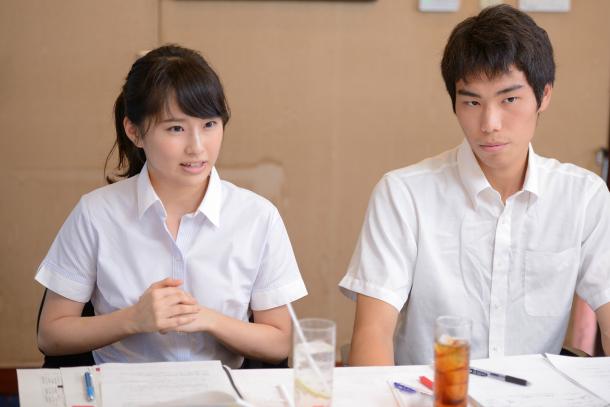 (向かって左から)内海奈南さん、高山智也さん