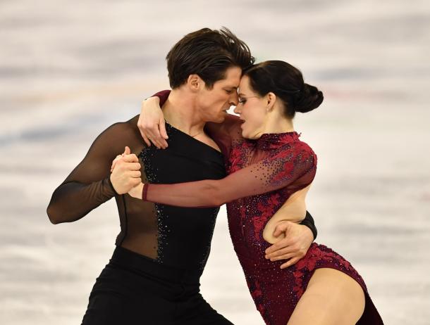 テッサ・バーチュー、スコット・モイヤー