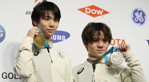 羽生結弦(左)と宇野昌磨