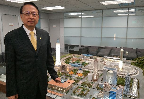 江耀宗・台湾高速鉄路会長=2018年1月30日、台北市台湾高速鉄路本社、吉岡桂子撮影